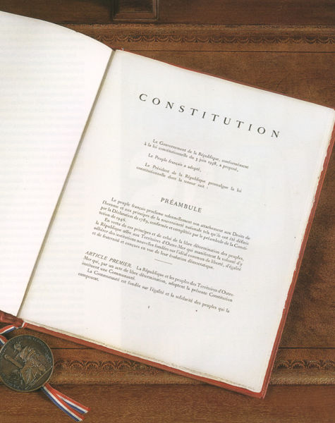 Constitution 1958